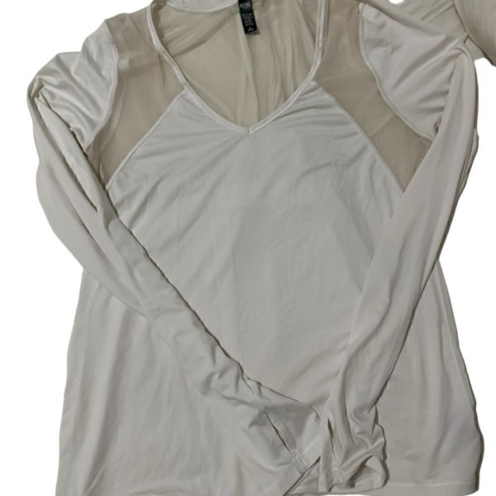 Victoria's secret sport white mesh long sleeve tee with thumbholes